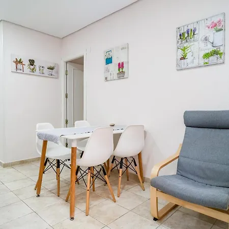 Awesome In With Kitchen * Fuengirola