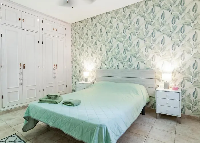 Apartment Stunning In *