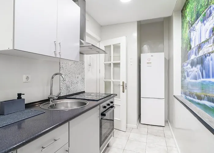 Apartment Stunning In Fuengirola